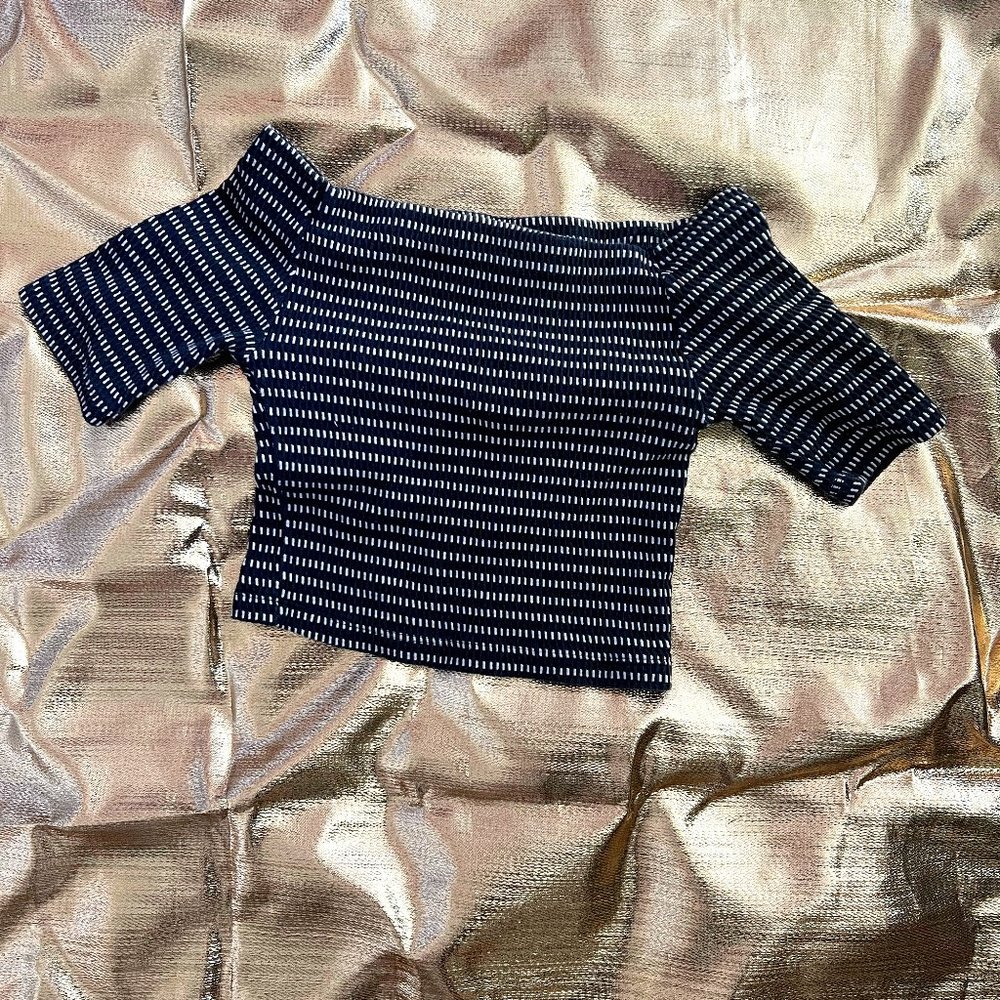 Stradivarius Small Navy Blue Crop Top